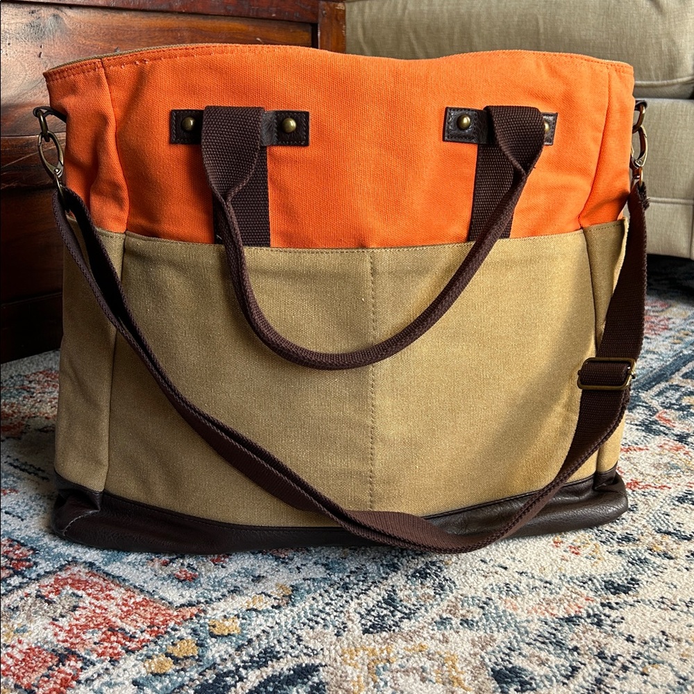 Canvas tote